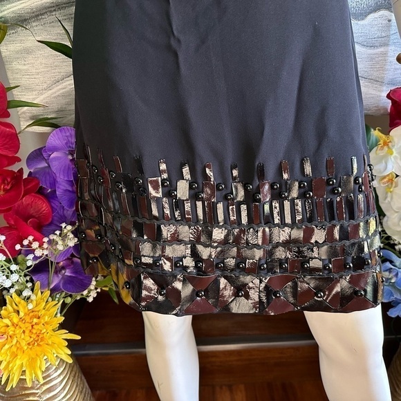 Authentic BADGLEY MISCHKA NWT BLACK LEATHER TRIM COCKTAIL SHEATH DRESS SIZE 0 - Picture 3 of 11